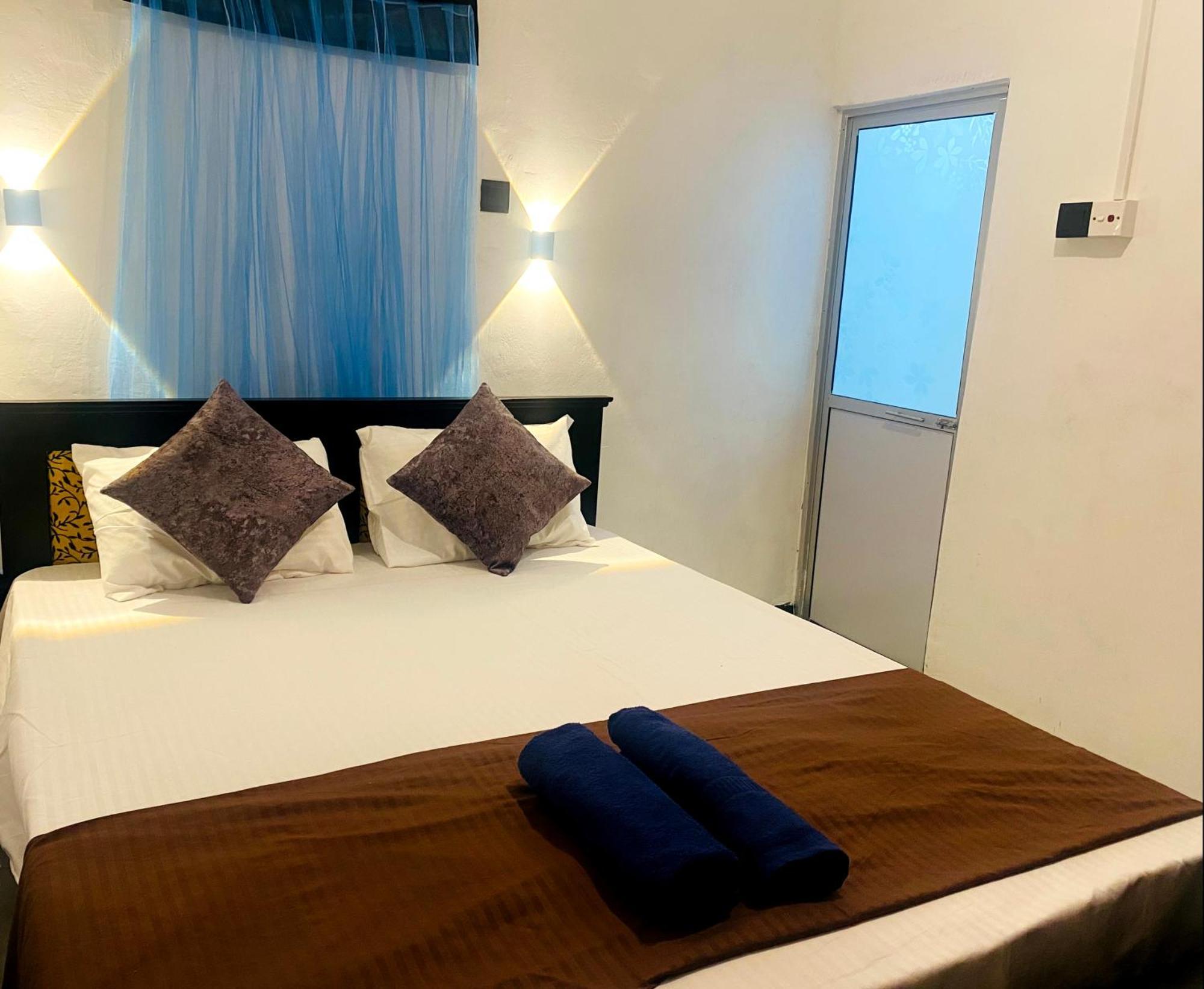 Fly Infinity - Home Stay Kandy Exterior foto